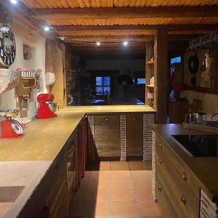 La Maison Aux Quatres Lavandes *