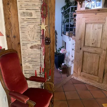 Holiday home La Maison Aux Quatres Lavandes