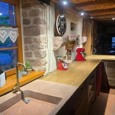 La Maison Aux Quatres Lavandes Casa de Férias Neuve-Eglise